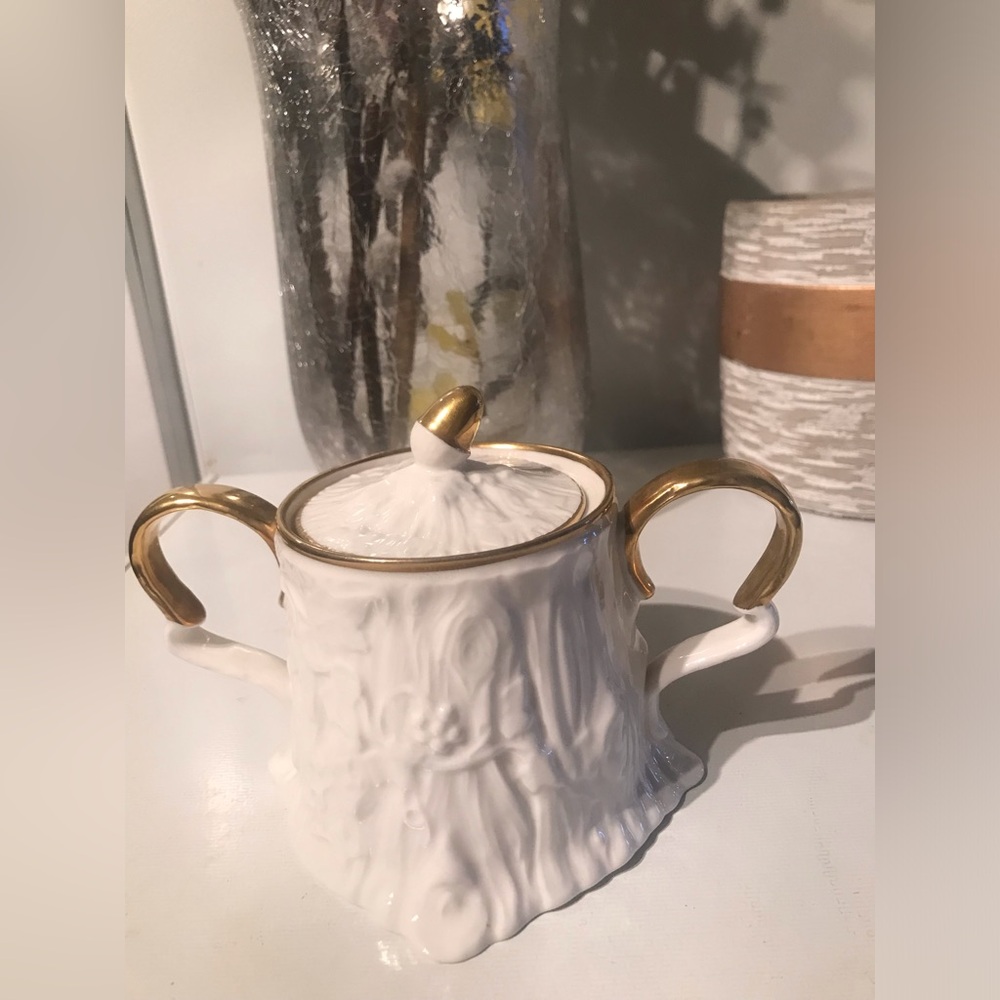 Royal Stafford - Old English Oak sugar saucer - Bone China